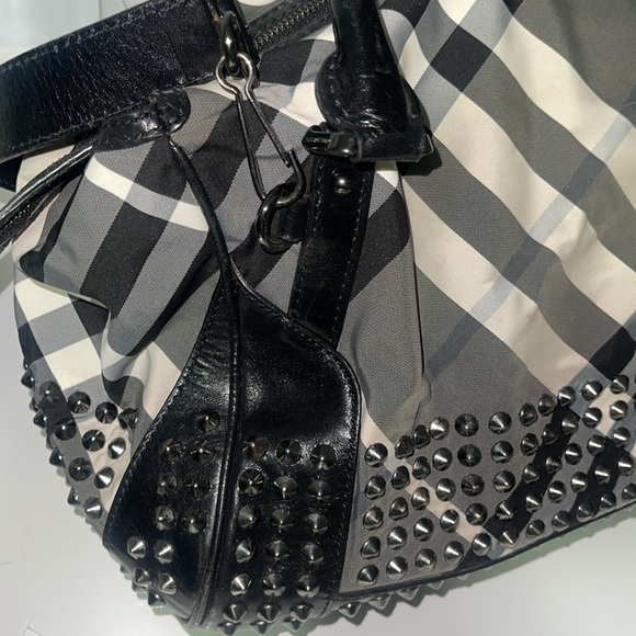 Authentic Burberry Satchel with Spikes - Picture 4 of 11